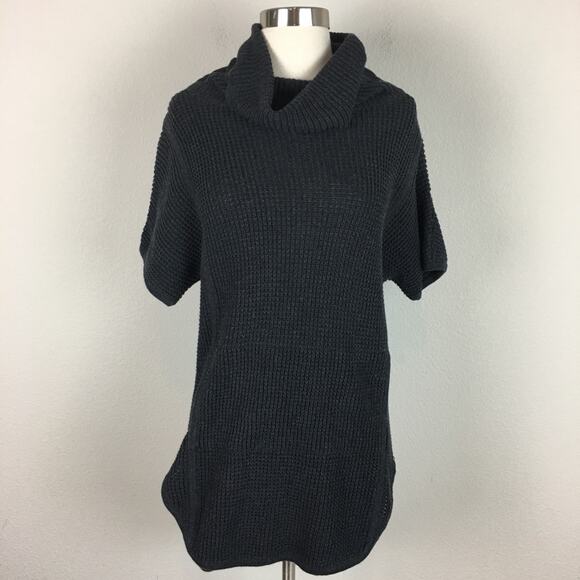 Ugg Gray Short Sleeve Turtleneck Sweater Small - Picture 2 of 8